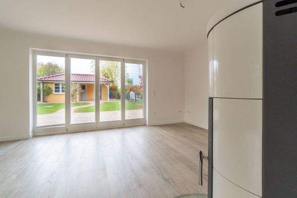 Wohnzimmer mit Blick in den Garten