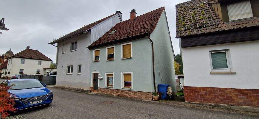 Vorderansicht Haus.jpg