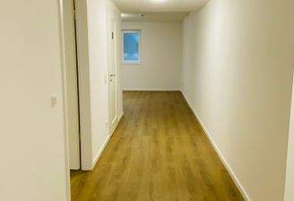 ST 27.11.2025 RTW 2 Flur2.jpg