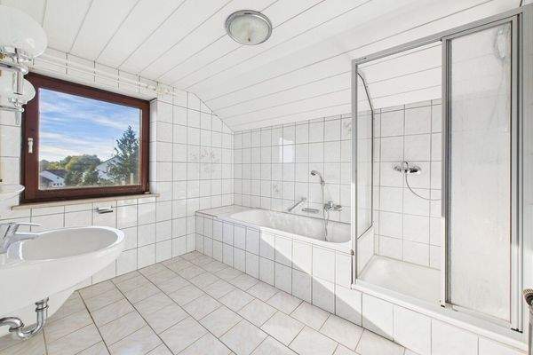 Badezimmer DG