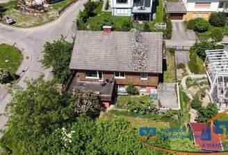 Großzügiges Einfamilienhaus mit Einliegerwohnung