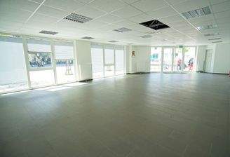 Große Schaufensterfront