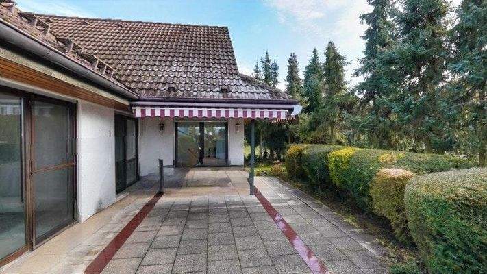 Große Sonnenterrasse