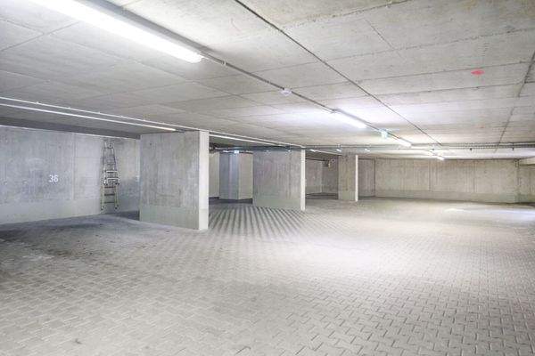 Geräumige Tiefgarage