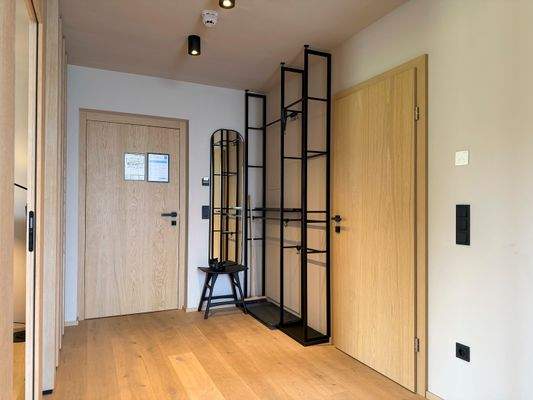 Top 01 Vorraum 3.jpg