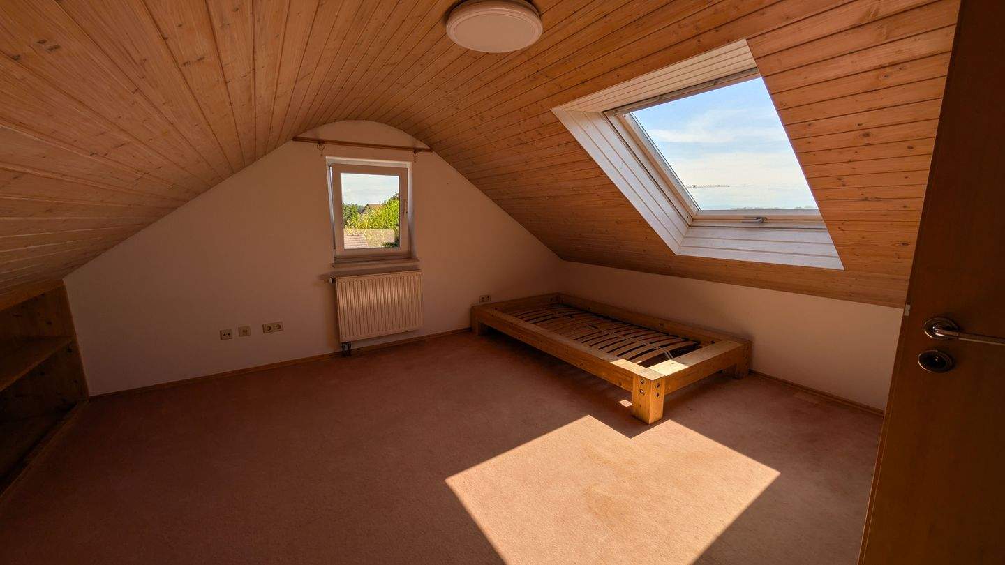 Schlafzimmer 4 im 2. DG – Eigentumswohnung mit Fernsicht