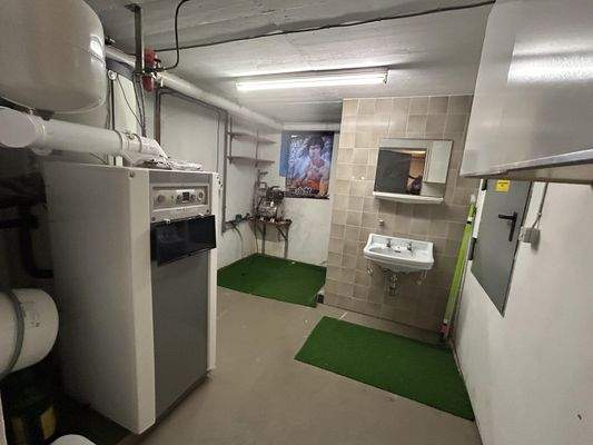 Heizungsraum mit Ölläger