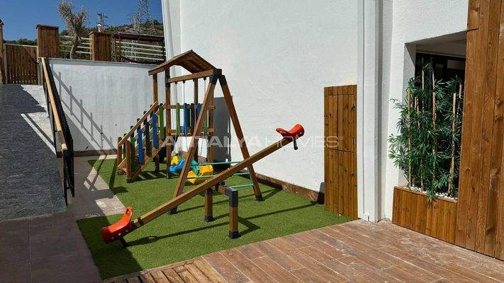 Stylish Flats Within Walking Distance of the Sea in Konakli Alanya