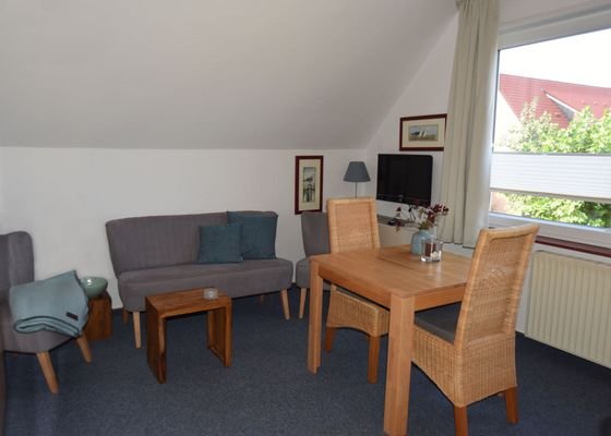 1.OG_Beispiel Essecke im Appartement.jpg