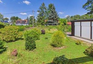 Blick vom EFH in den Garten