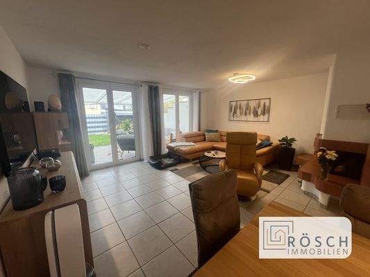 Wohnbereich mit Kamin