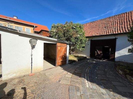 004020156800_302_353_08082025231631516