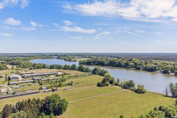 Impression Grundstück mit See