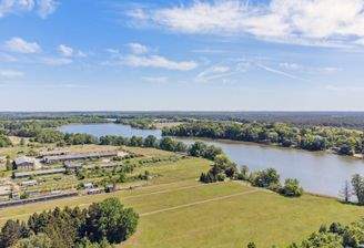 Impression Grundstück mit See