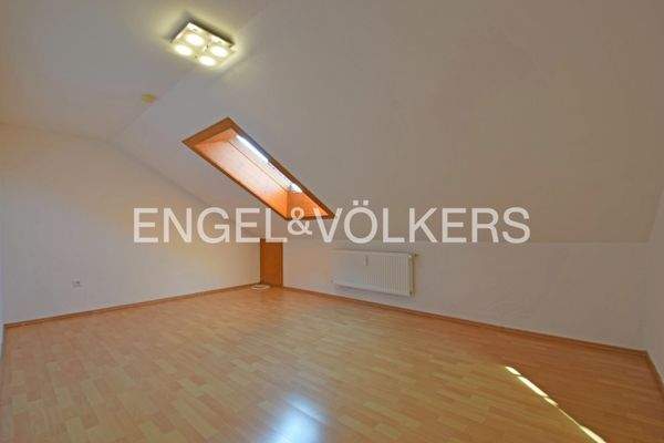 ... in das Schlafzimmer