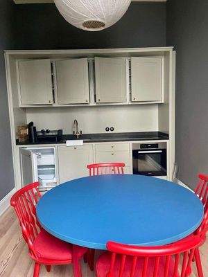 Küche mit Sitzbereich