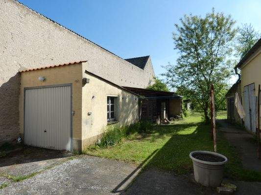 06-Garage und Hof.JPG