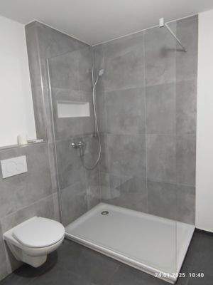 ... mit großer Dusche