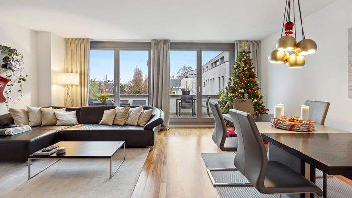 Wohn- & Essbereich mit Terrassenzugang