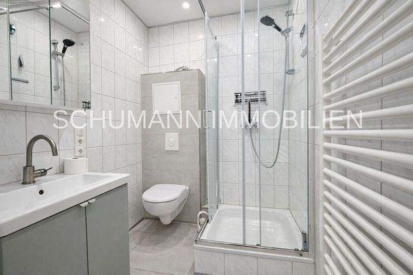 EG li modernes Duschbad