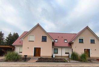 Frontansicht (Baugleich)