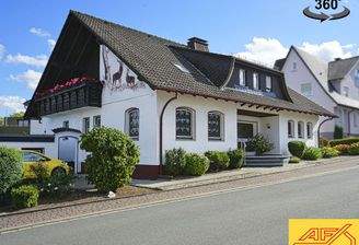 Große ebenerdige ETW mit Garten und Doppelgarage