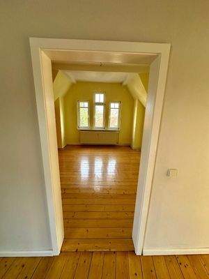 Kinder- Arbeits- oder Ankleidezimmer