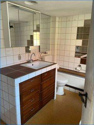 1. OG Bad Waschtisch