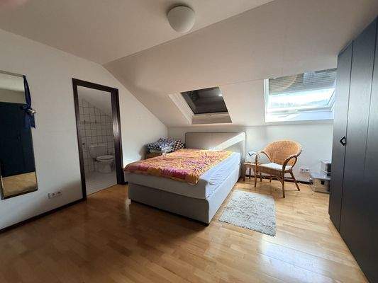 Eltern +Bad en Suite DG