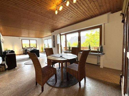 Ihr großer Wohn-Essbereich, mit ...