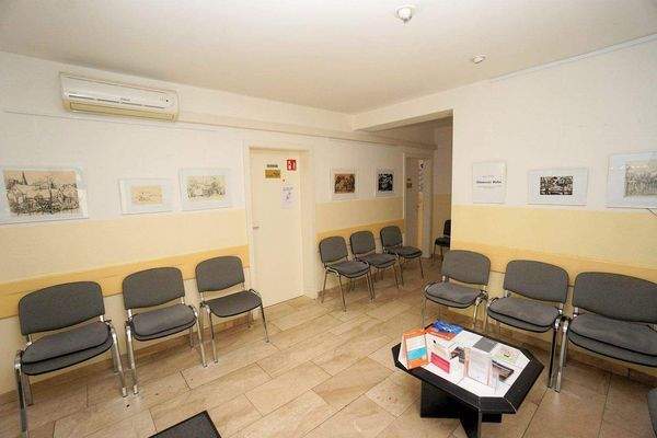 EG Wartezimmer (3).jpg