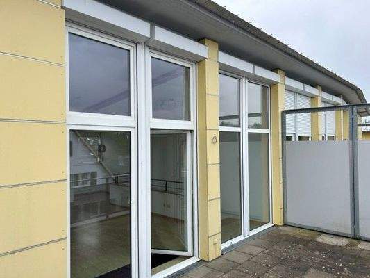 Hohe Glasfronten.jpg