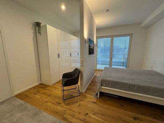 Schlafzimmer mit Ankleide