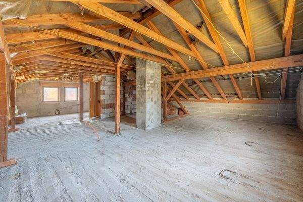 Dachboden andere Seite