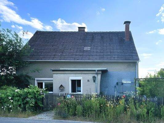 Haus Straßenansicht