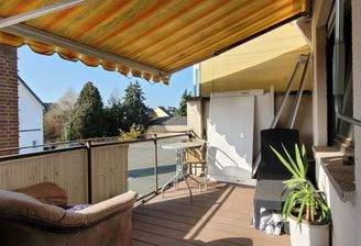 Balkon vor Geländer-Reparatur