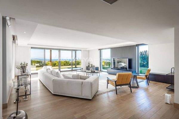 Luxury Pool Villas Close to the Center and Marina in Bodrum