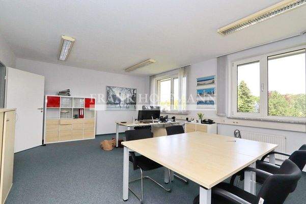 M2352-1.OG Büro 2