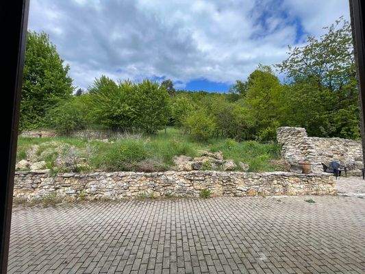 Blick vom Hof nach oben