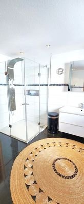 MAISONETTE-WOHNUNG 1.OG