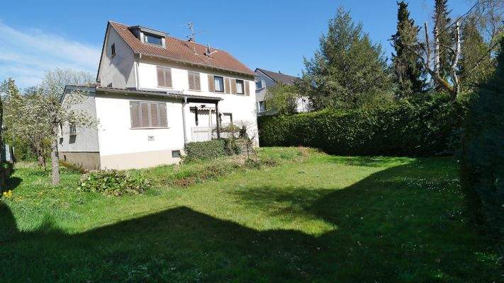 Grundstück mit Abrisshaus