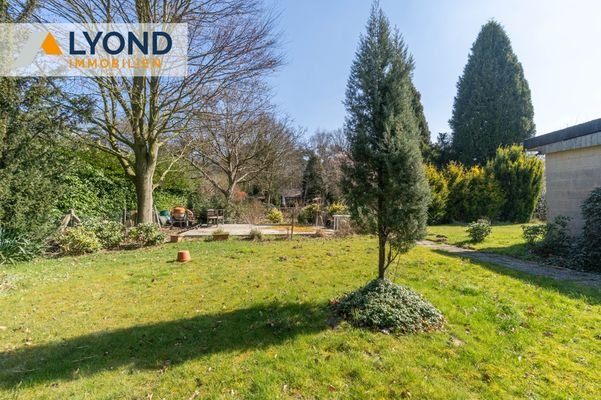LYD 3711 - 21 Garten