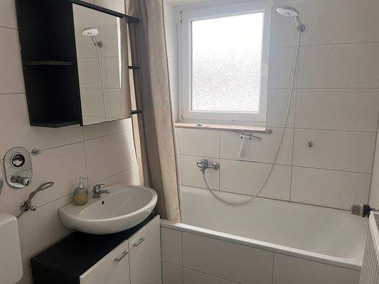 Modernes Badezimmer