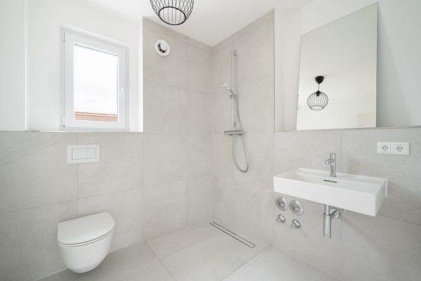 zusätzliches Duschbad