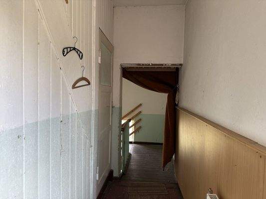 Flurbereich, Zugang zur Whg. im OG