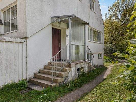 Eingangsbereich und Garage_1