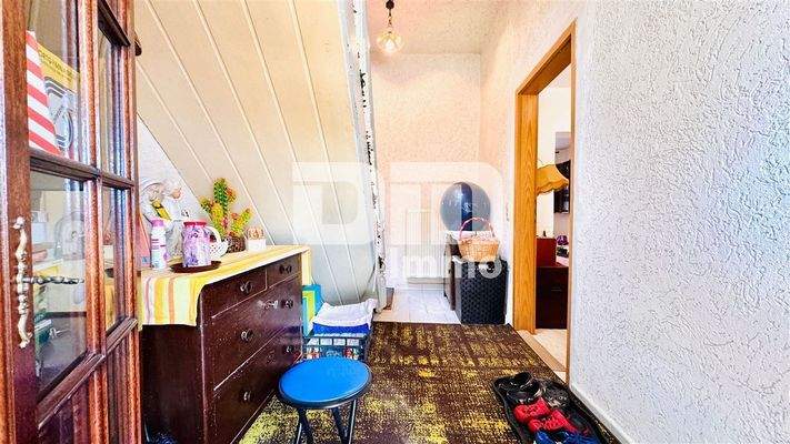 EG Nebeneingang / Flur / Diele 3