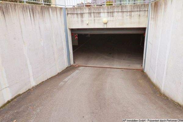 Tiefgarage (2)