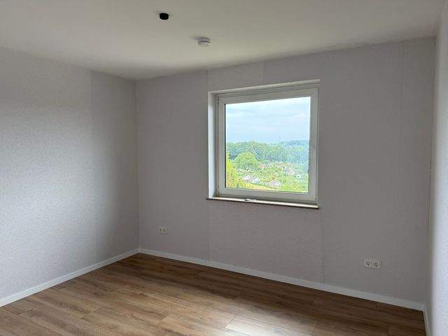 Witten-Sonnenschein: 3,5 Zimmer mit Balkon und 70m² in gepflegtem Haus - Photo 5