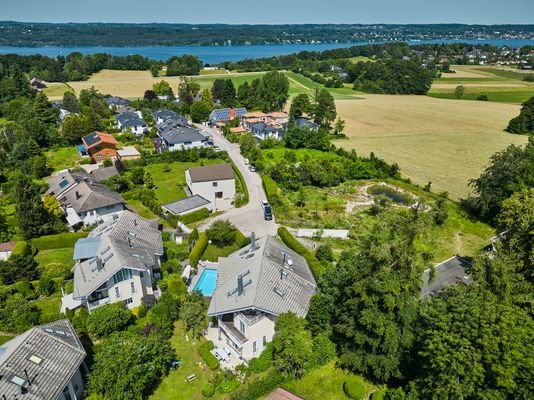 Aus der Vogelperspektive - Blick zum See